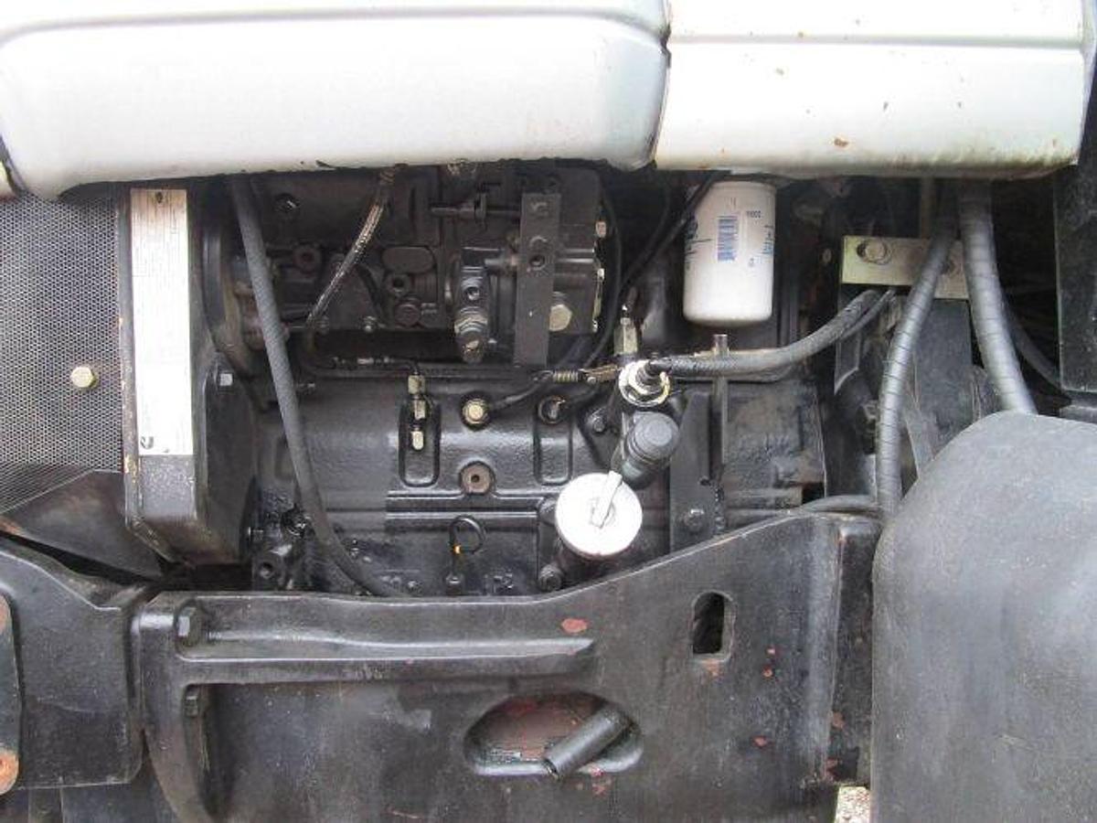 Used 1999 WHITE 6410