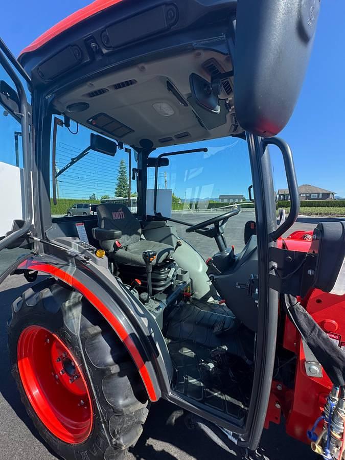 Used 2023 Kioti CK3520SEHST tractor