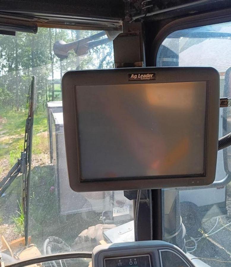 Used 2009 AG-CHEM ROGATOR 1386 Self Propelled Sprayer