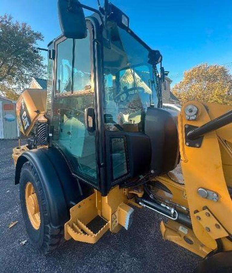 Used 2014 CATERPILLAR 906H2