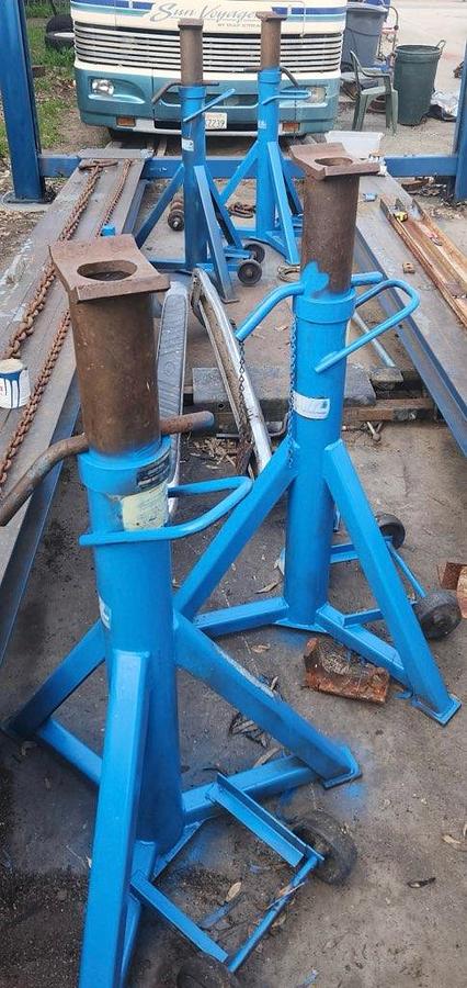 Used 1993 BenPak 4 Post Auto Lift with Front and Back Entensions