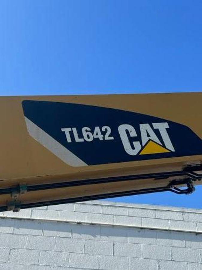 Used 2007 CATERPILLAR TL642