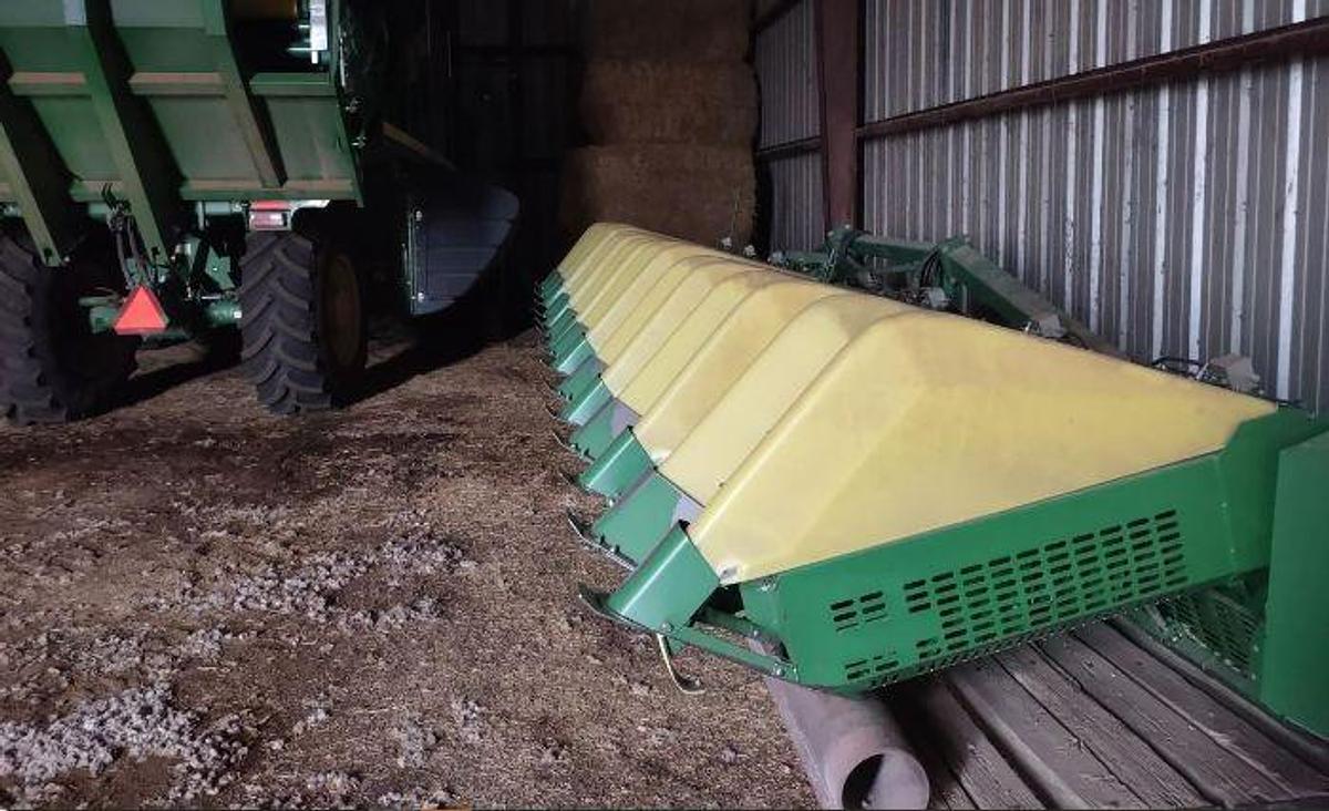 Used 2015 JOHN DEERE CS690