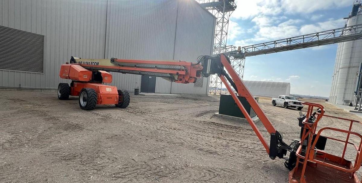 Used 2006 JLG 1350SJP
