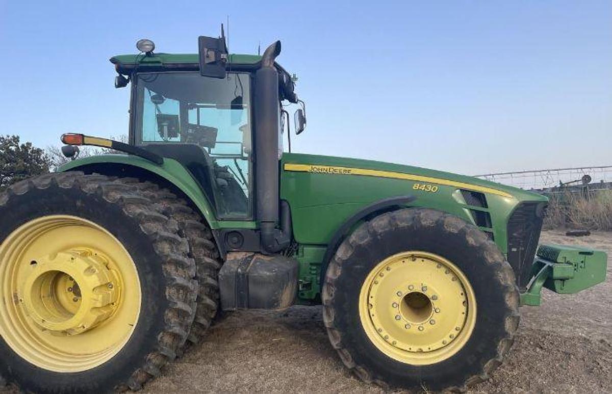 Used 2008 JOHN DEERE 8430