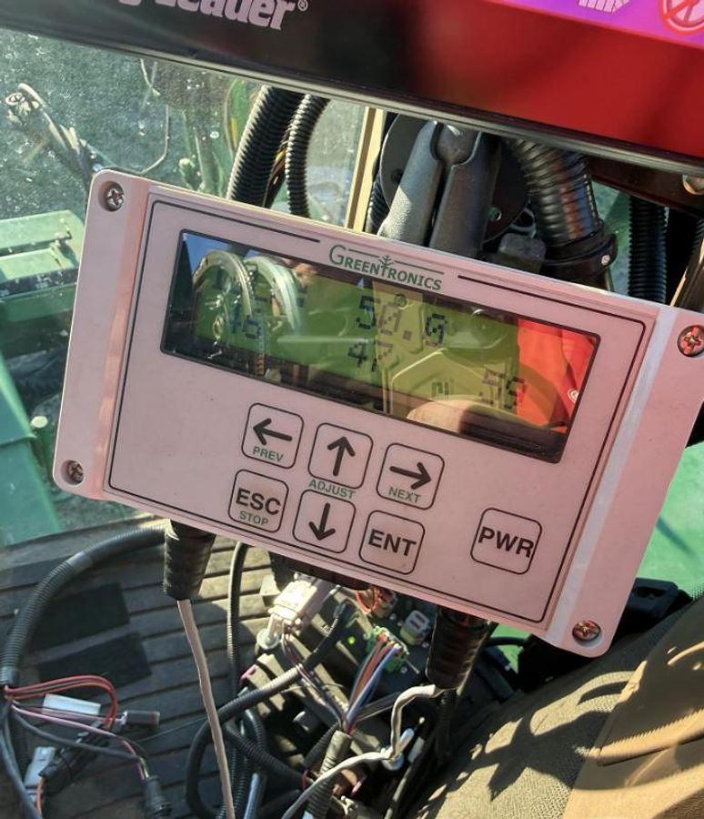 Used 2000 John Deere 4700