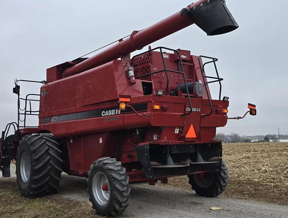Used 2008 Case IH 2577 Combine