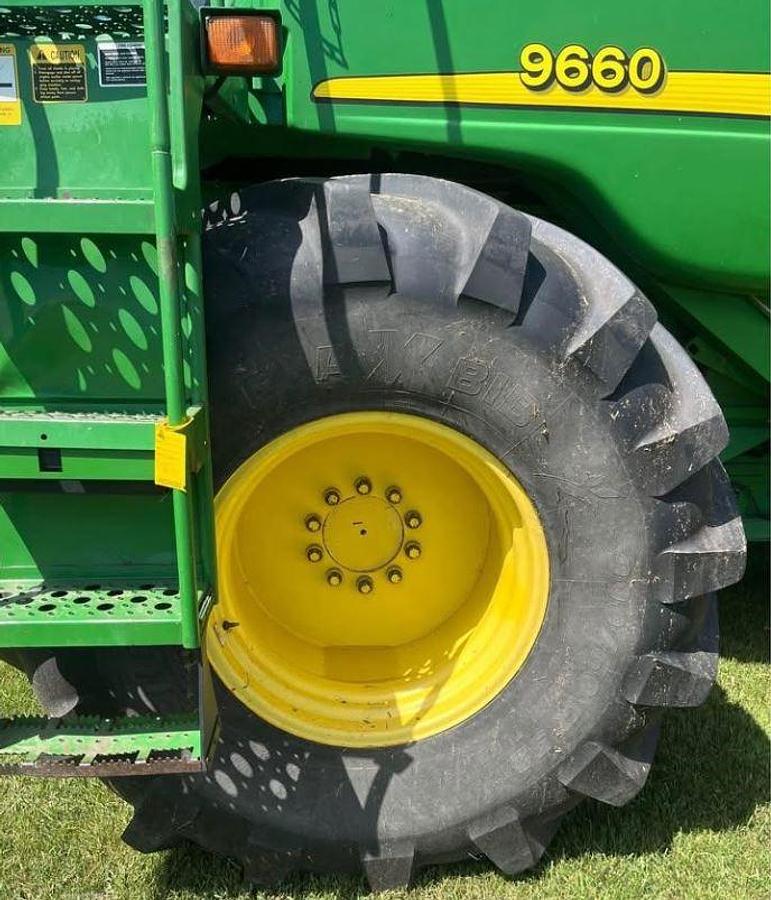 Used 2004 JOHN DEERE 9660 WTS