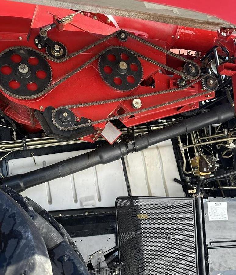 Used 2016 Case IH 8240