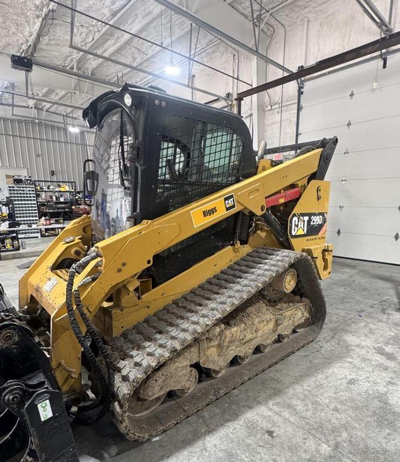 Used 2017 CATERPILLAR 299D2 Skid Steer