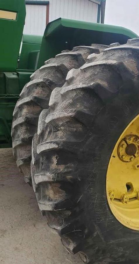 Used 1982 JOHN DEERE 8640