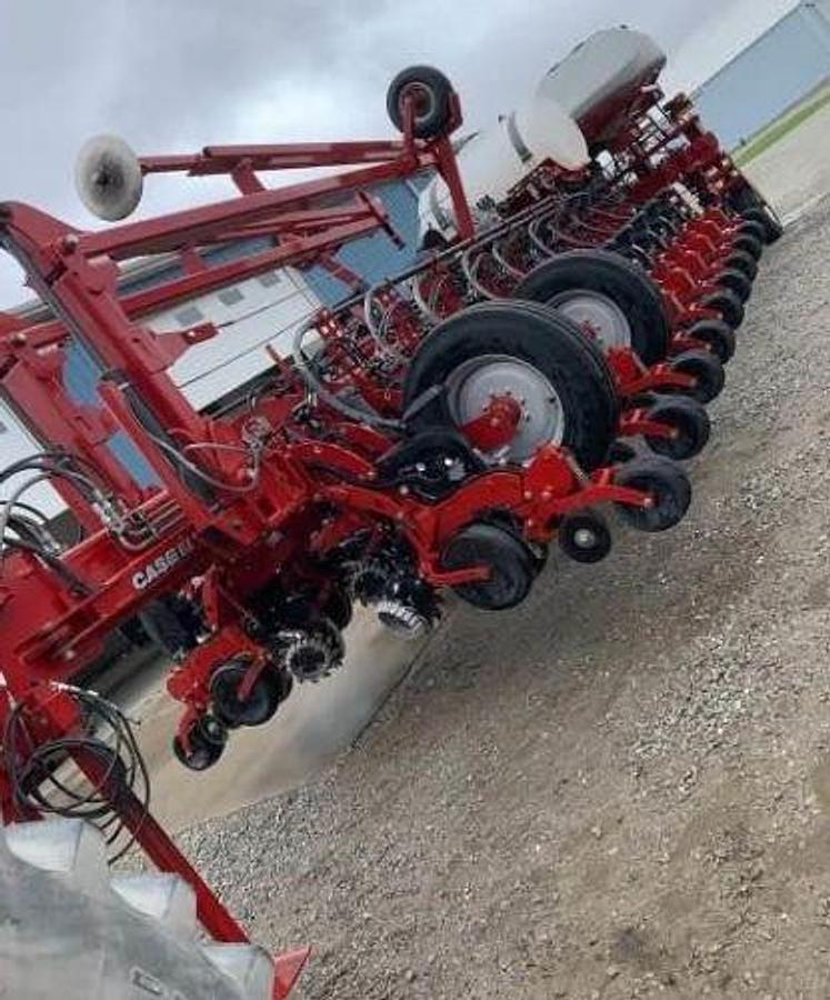 Used 2017 Case IH 2150 Planter