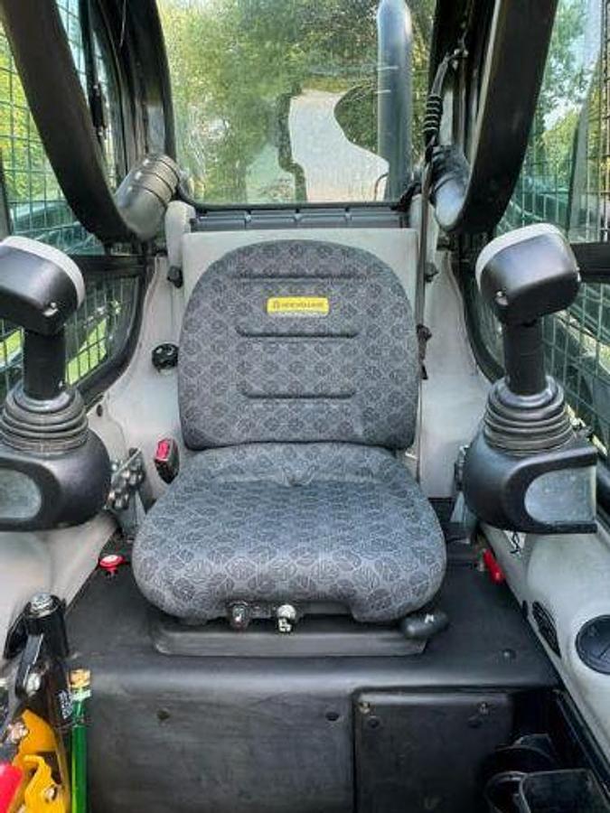 Used 2019 NEW HOLLAND L220 Skid Steer