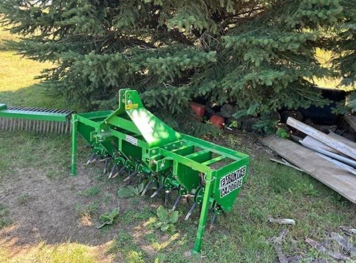 Used 2013 John Deere 3520 Tractor
