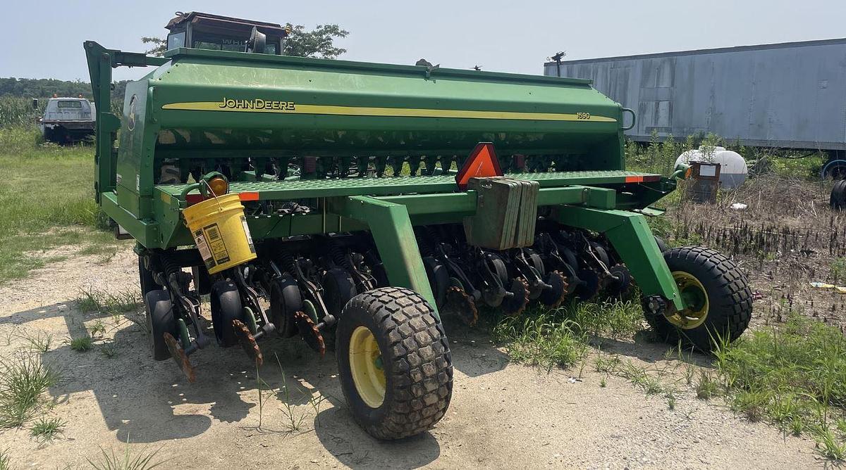 Used 2003 John Deere 1590