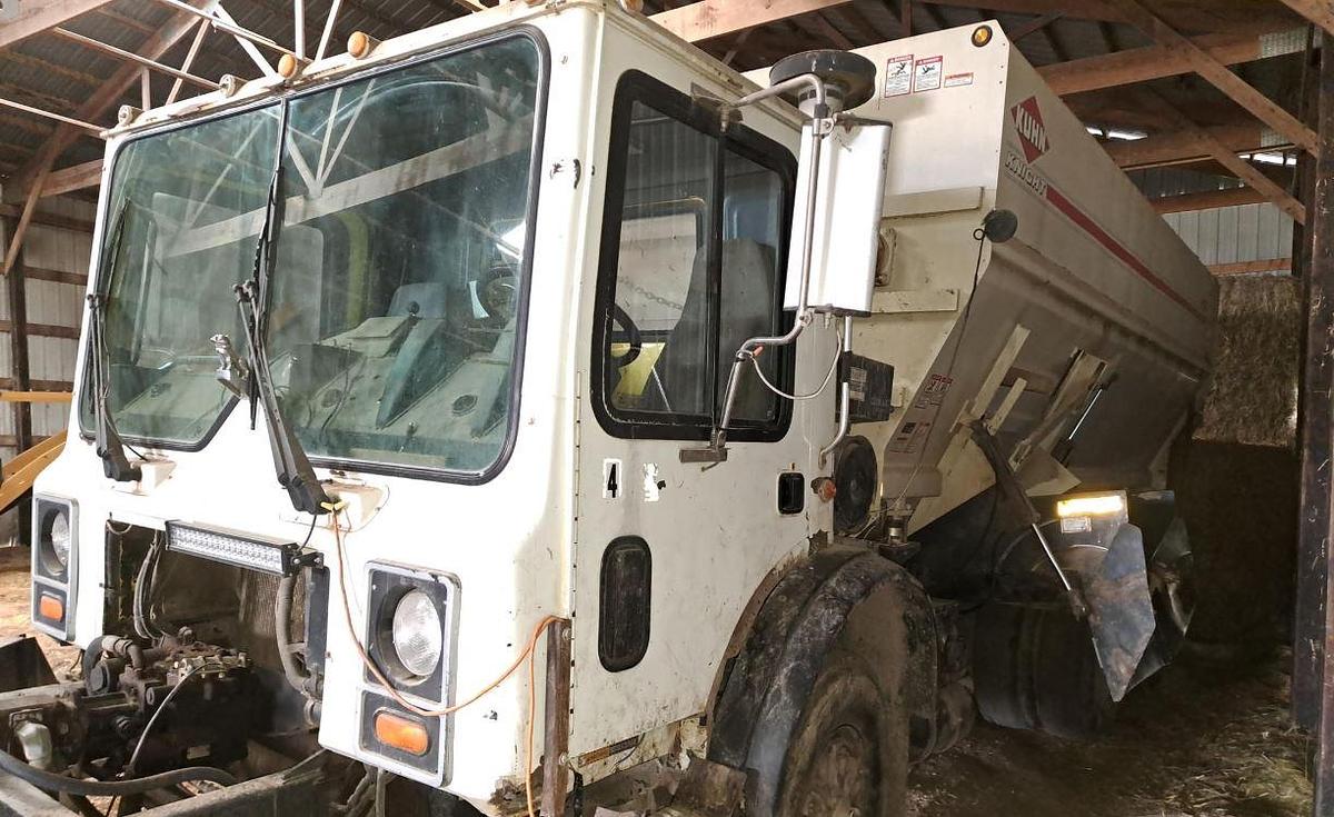 Used 2014 Kuhn Knight 4072 Mounted on 2000 Mack MR600