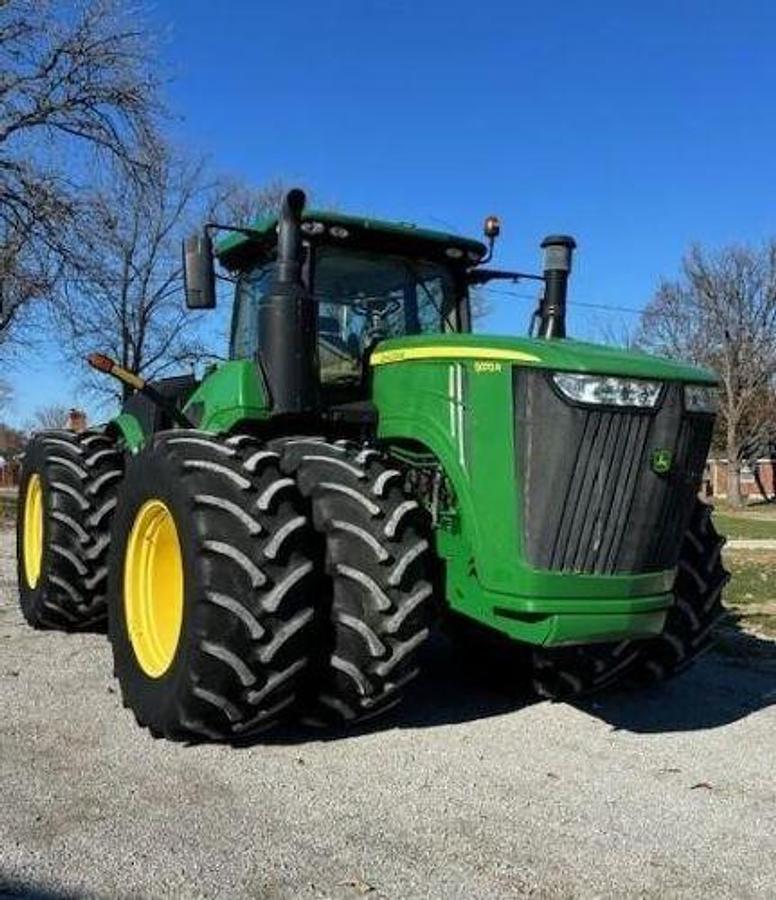 Used 2017 JOHN DEERE 9370R