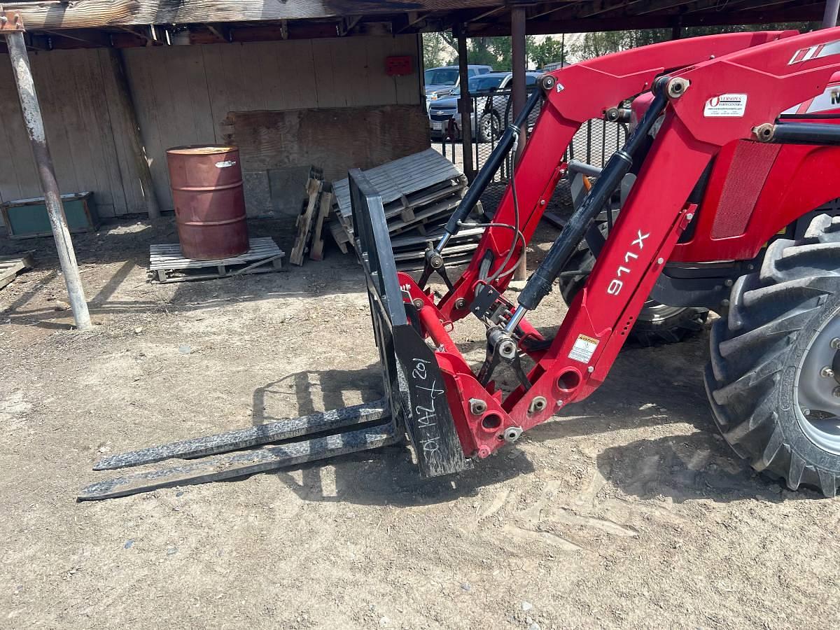 Used 2016 Massey Ferguson 2607H Tractor