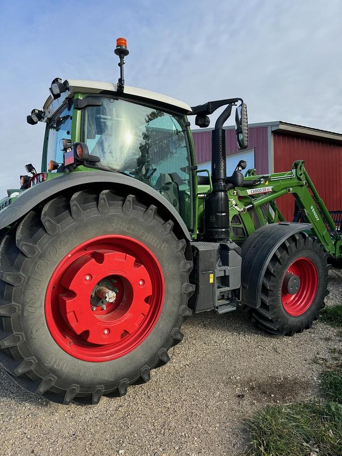 Used 2022 Fendt 716 Tractor