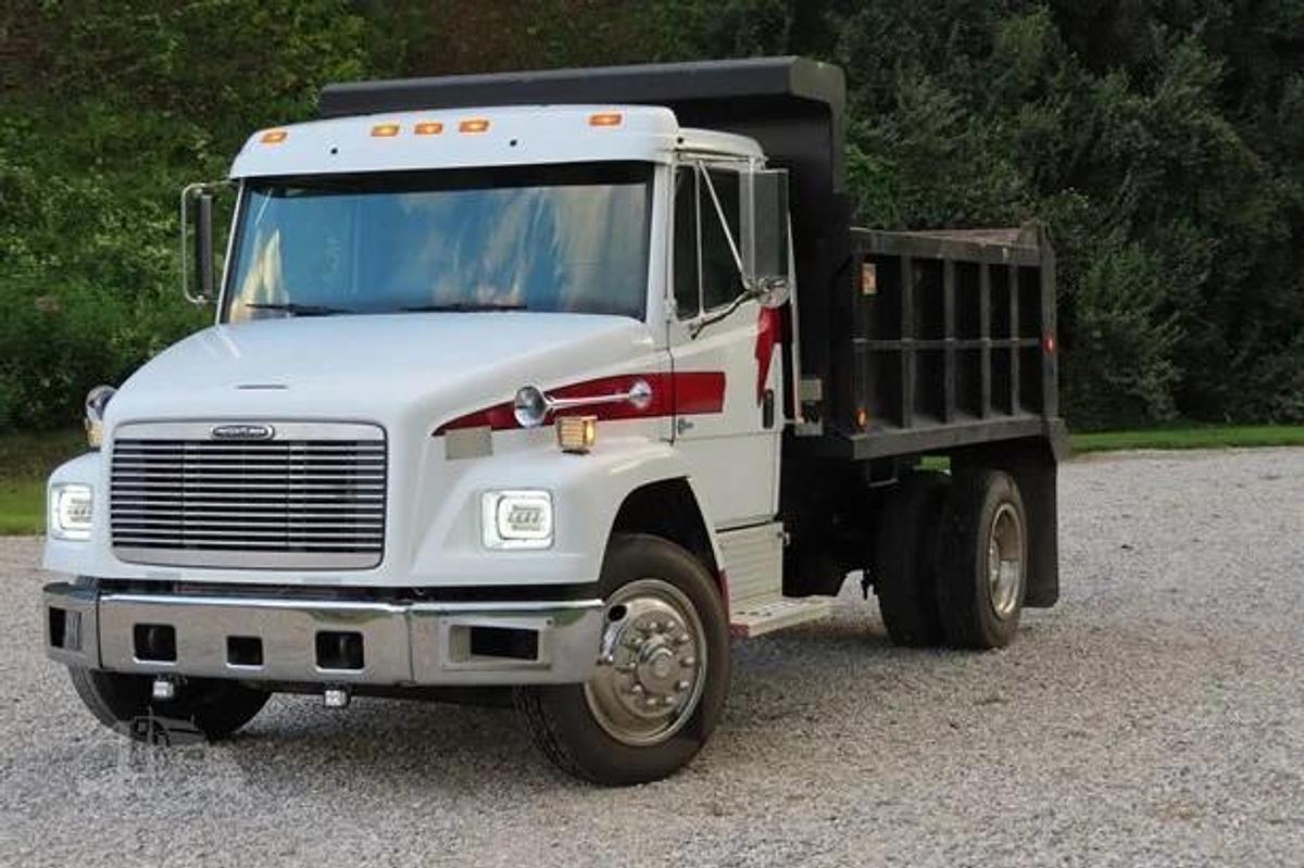 Used 1996 Freightliner FL70