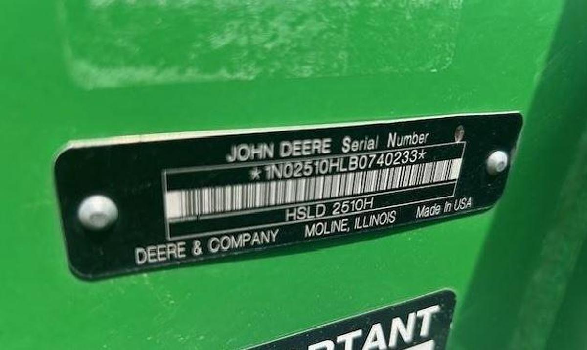 Used 2011 JOHN DEERE 2510H Fertilizer Applicator