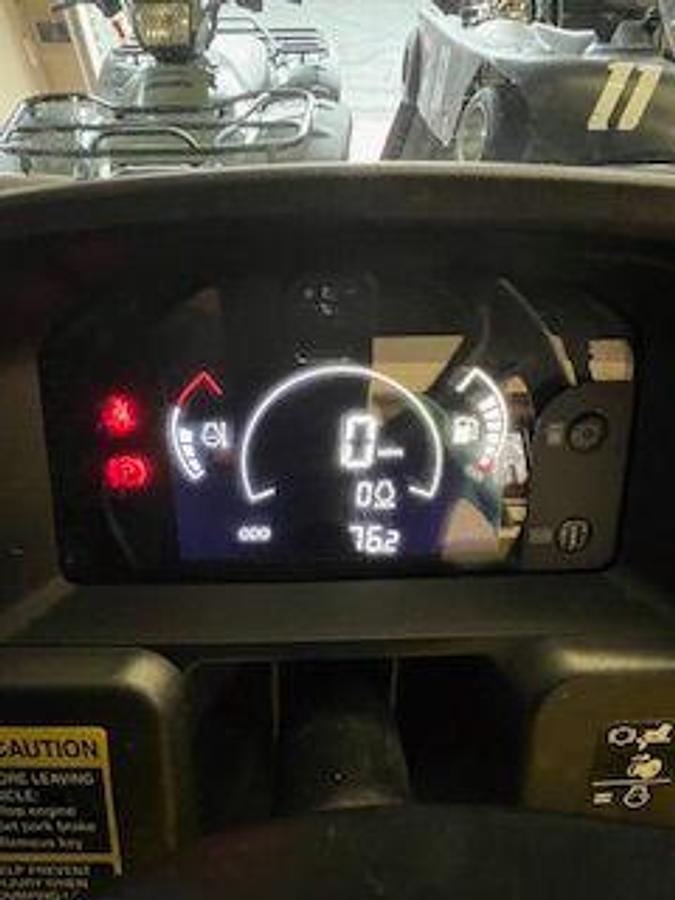 Used 2018 JOHN DEERE XUV835M