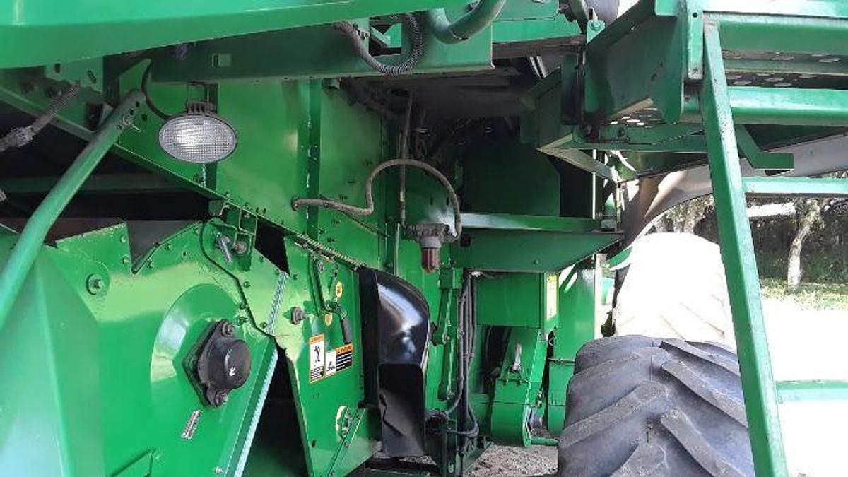 Used 2010 JOHN DEERE 9770 STS