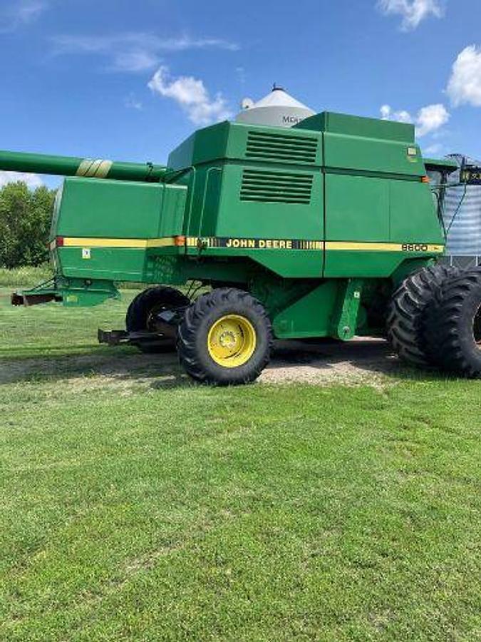Used 1994 JOHN DEERE 9600 Combine