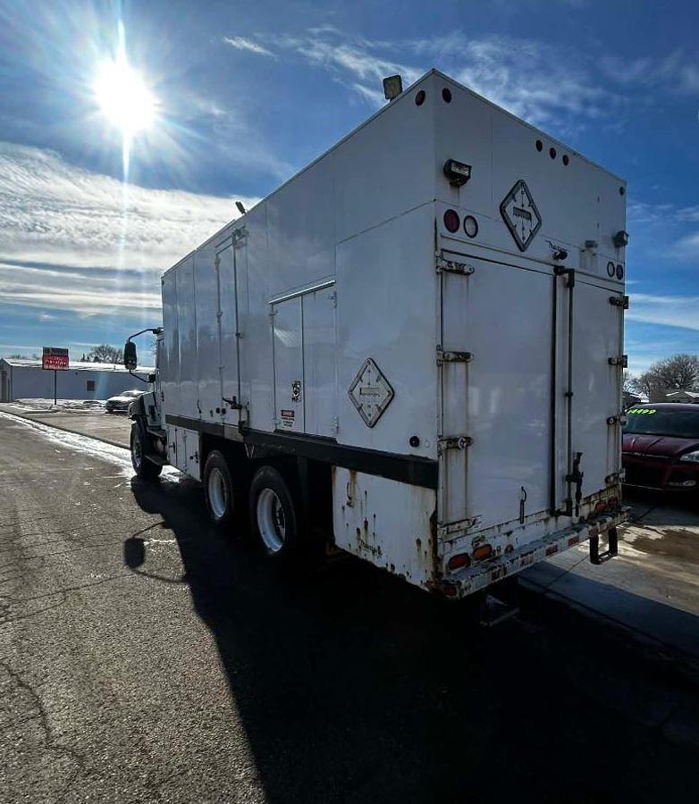 Used 2013 Caterpillar CT660