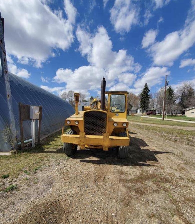 Used John Deere 5010-I Scraper