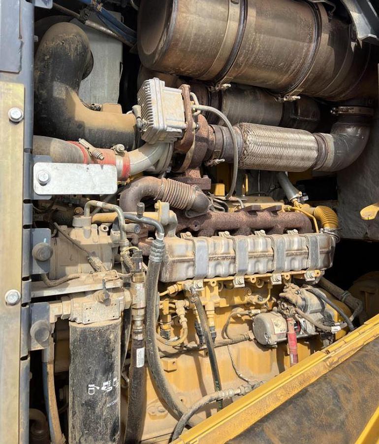 Used 2014 Deere 624K