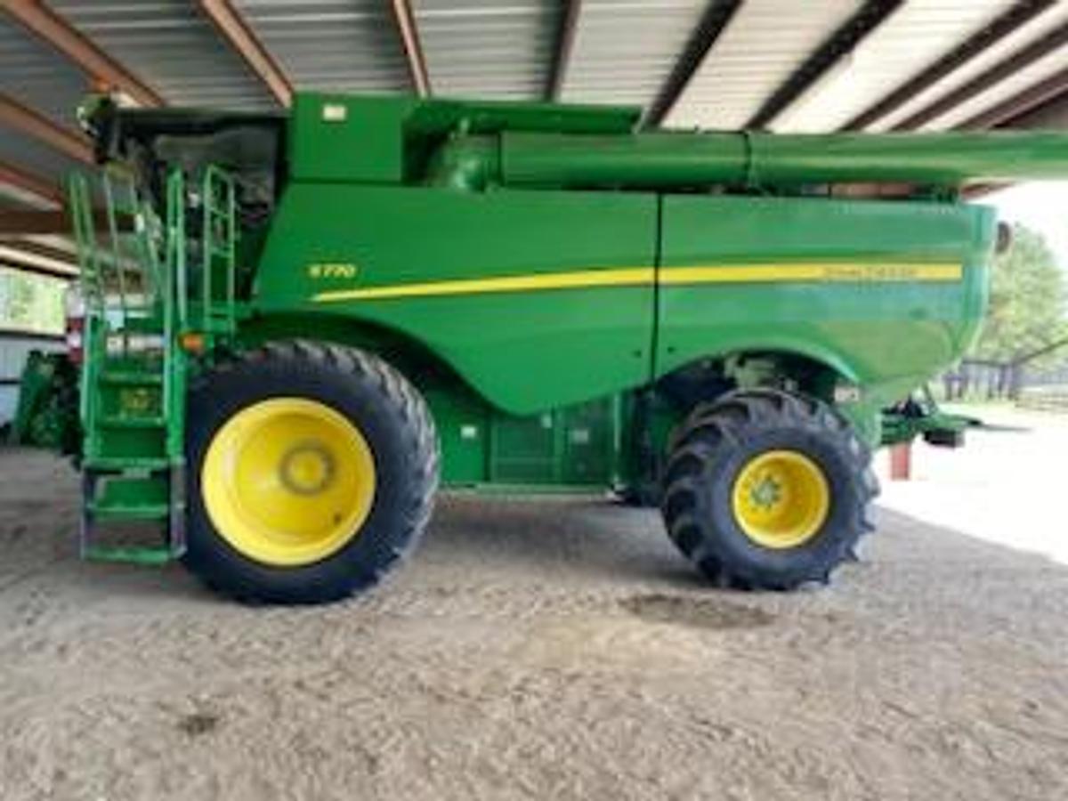 Used 2024 John Deere Combine