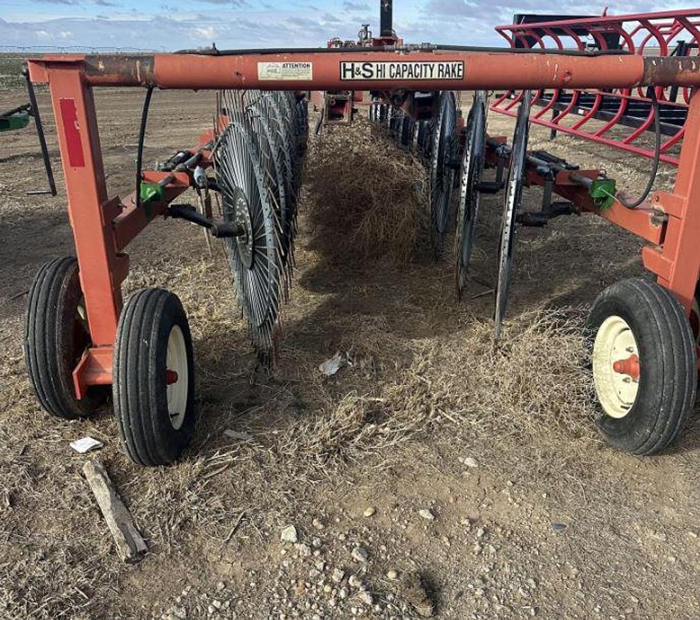 Used 2004 H & S BF16HC