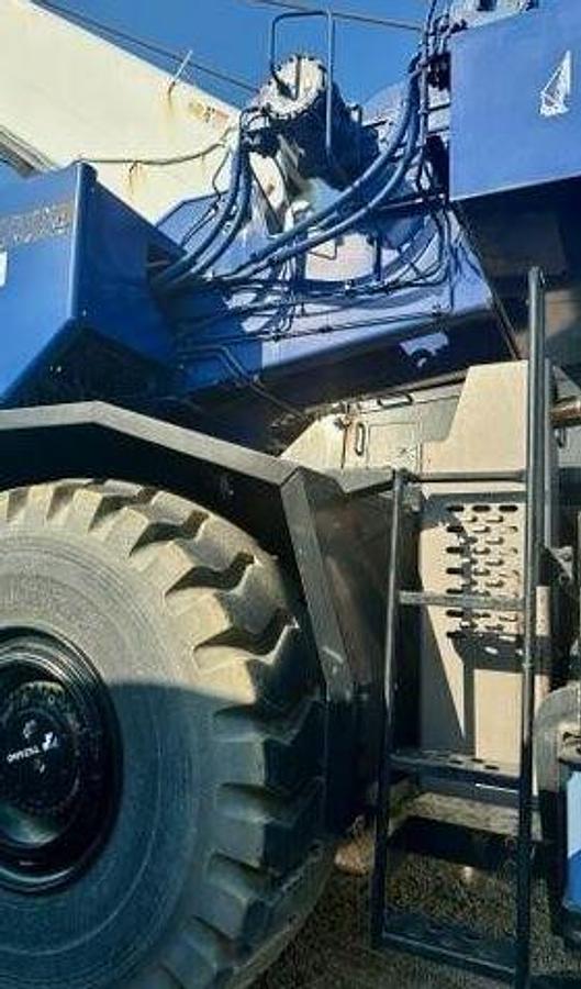 Used 2005 Tadano GR 600N-1 Rough Terrain Crane