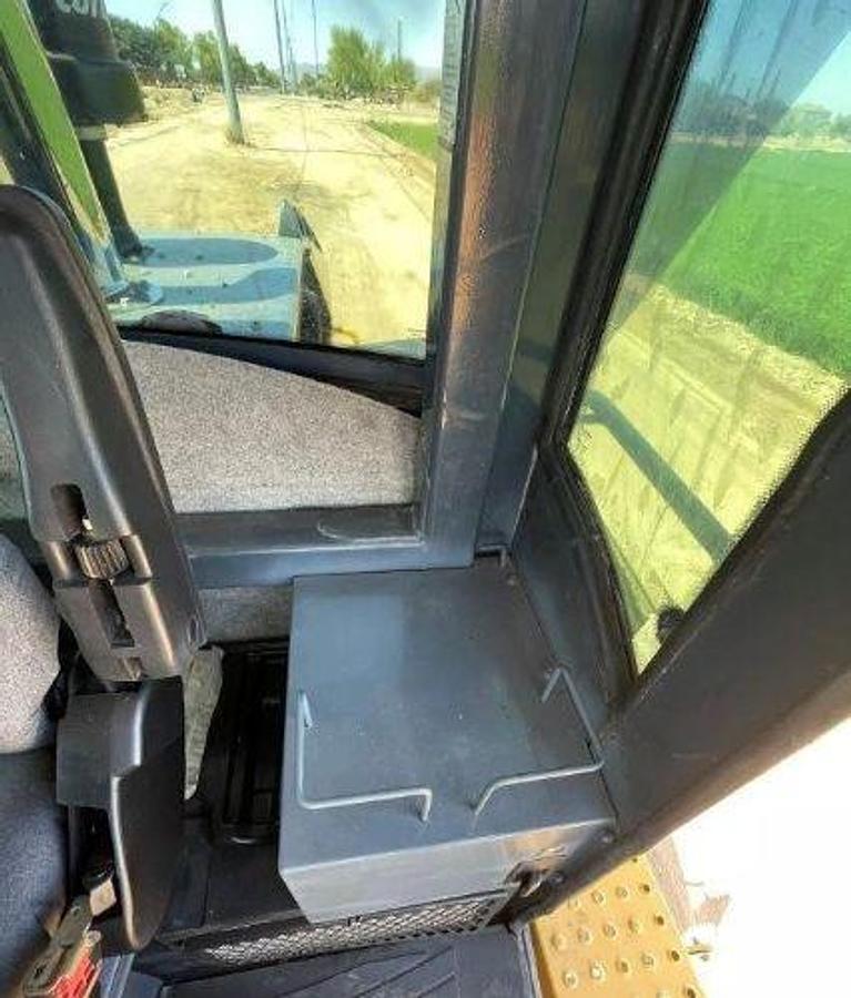 Used 2004 JOHN DEERE 544J