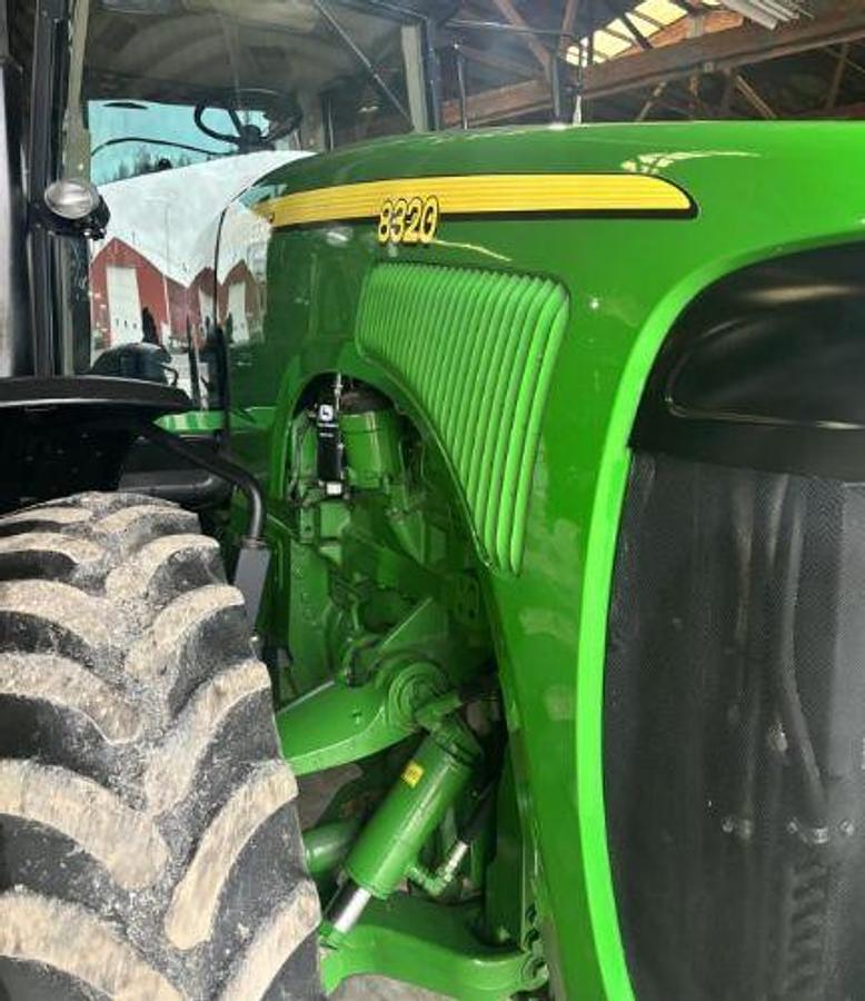 Used 2002 John Deere 8320