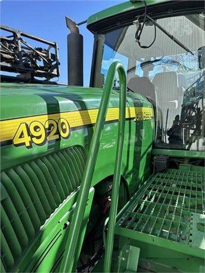 Used 2006 JOHN DEERE 4920