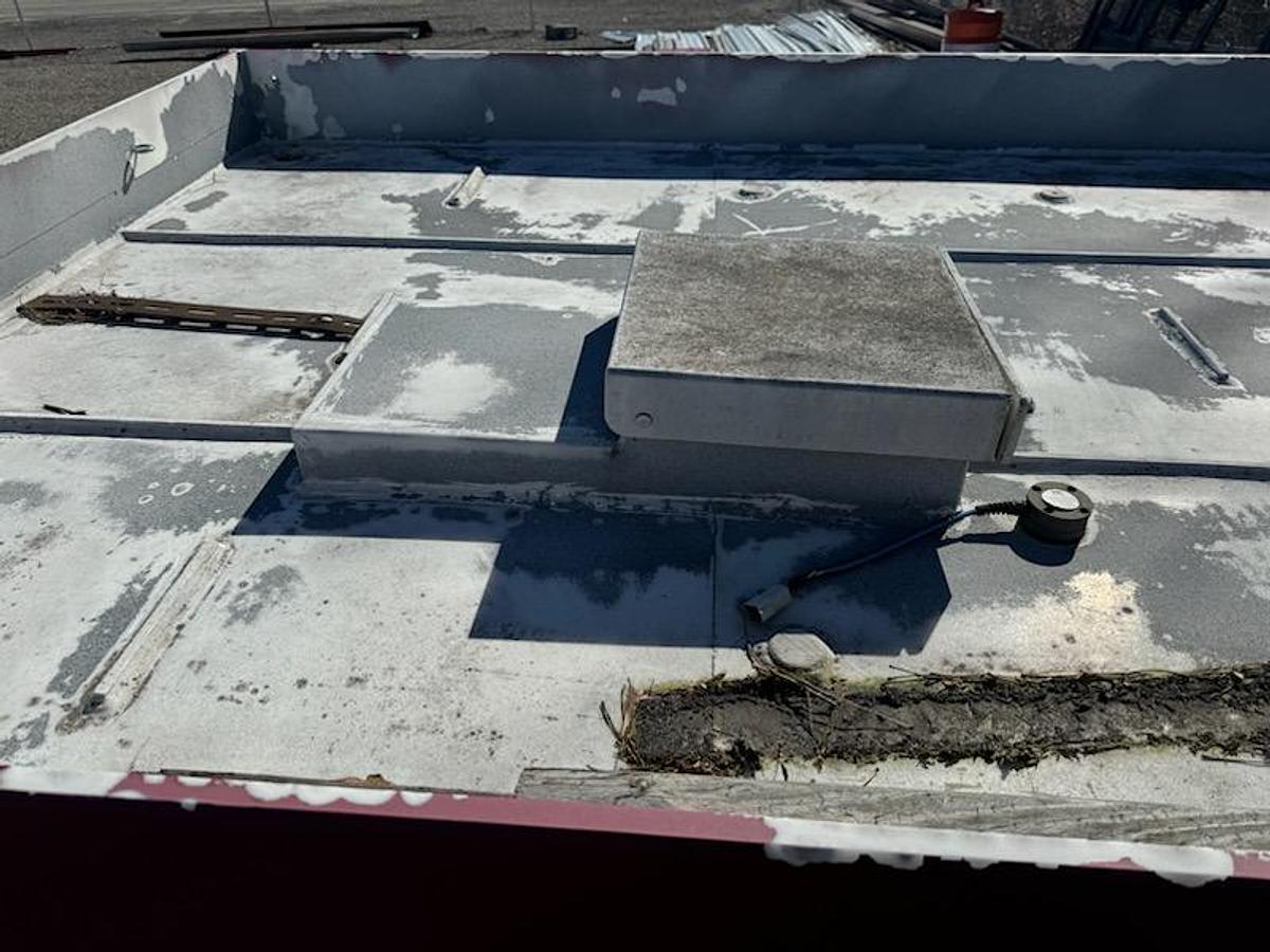 Used 2000 Fiberglass Water Tank