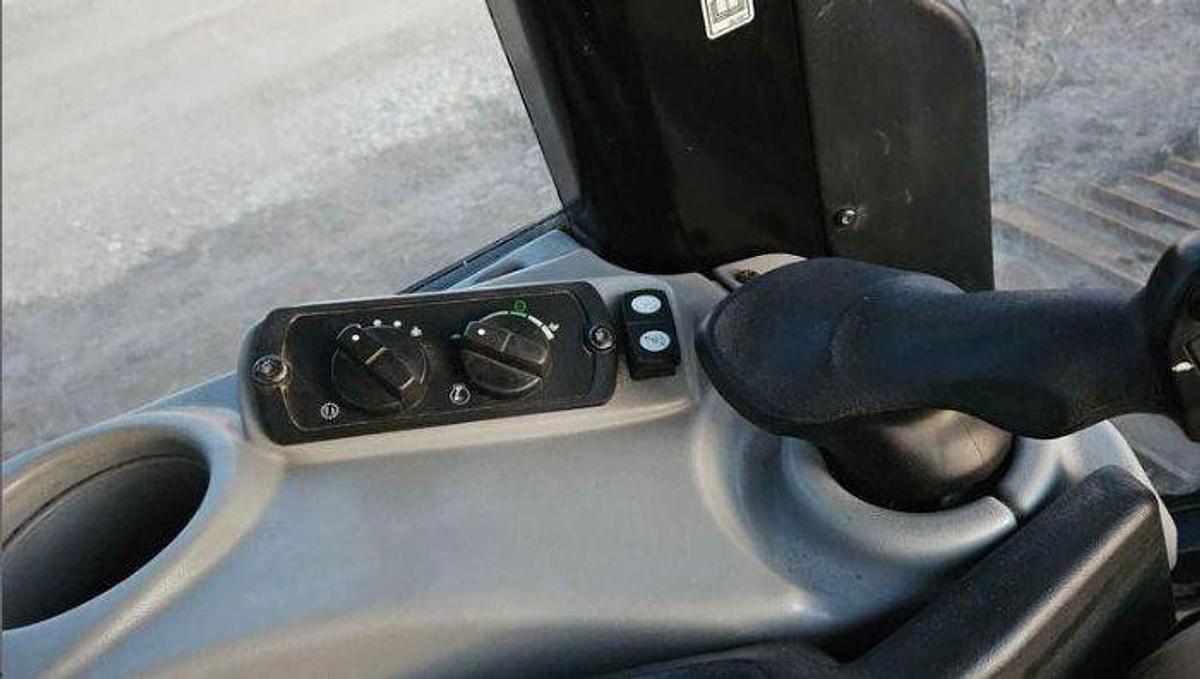 Used 2019 CATERPILLAR D6N LGP