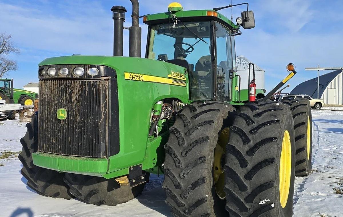 Used 2005 John Deere 9520