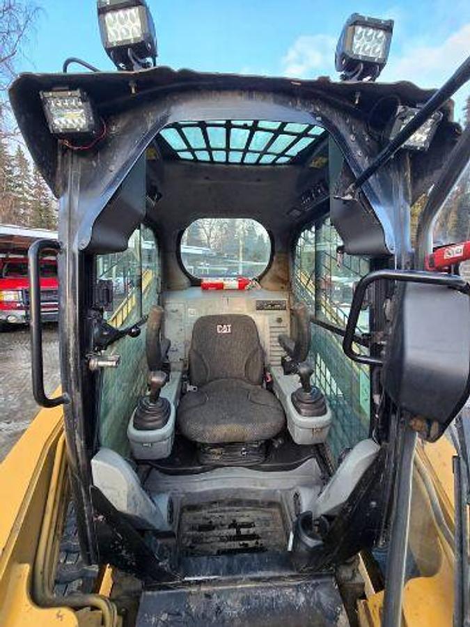 Used 2012 Caterpillar 279C2