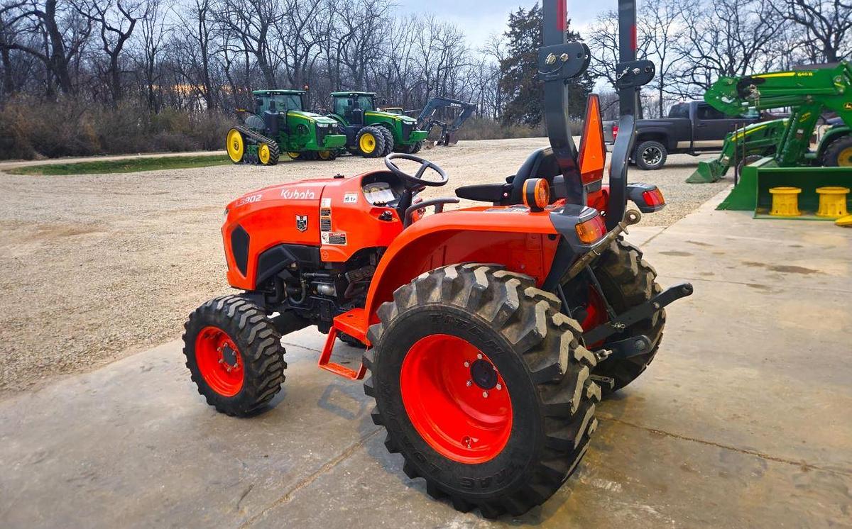 Used 2023 Kubota L3902HST