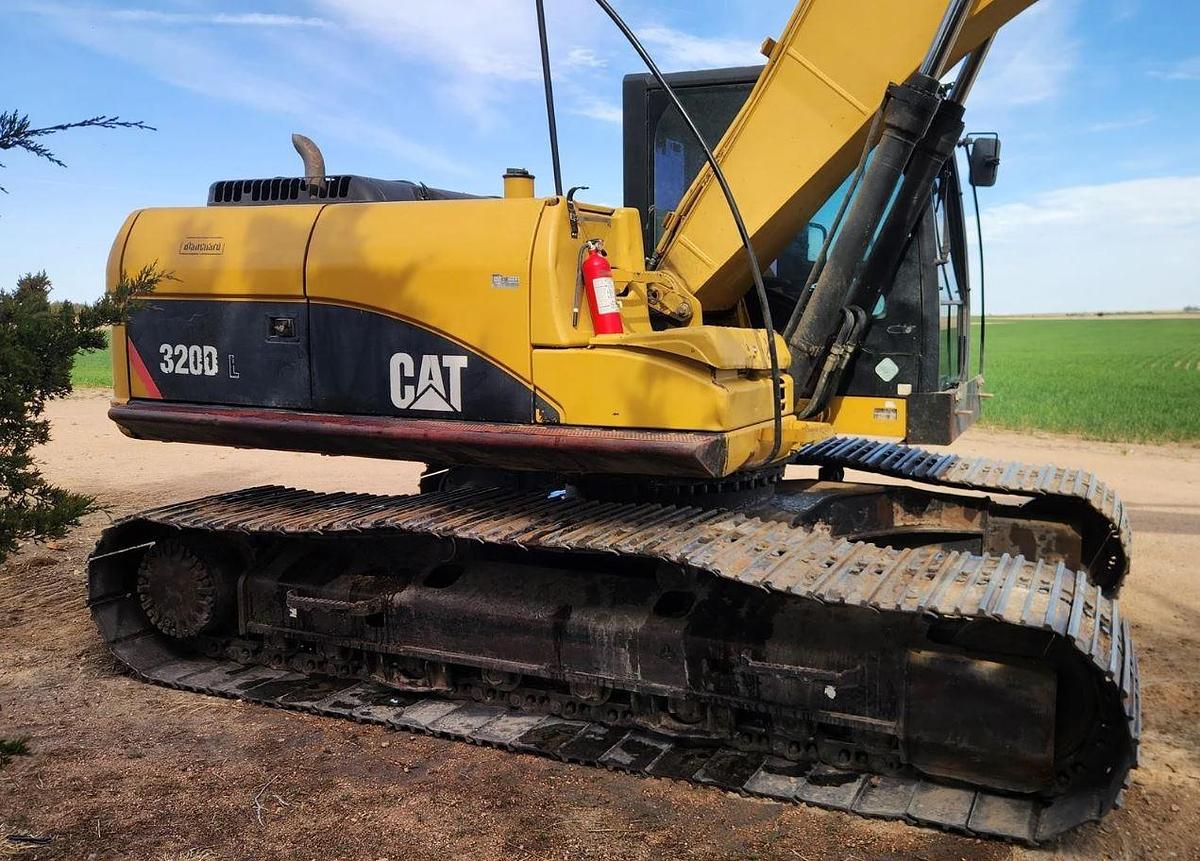 Used 2007 Caterpillar 320D