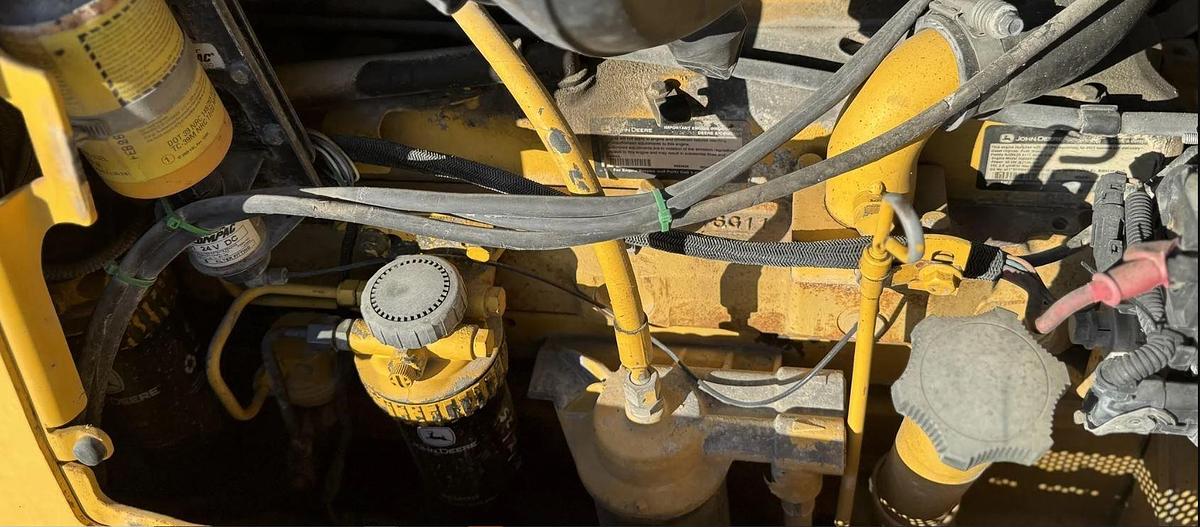 Used 2011 DEERE 700J LGP Crawler Dozer