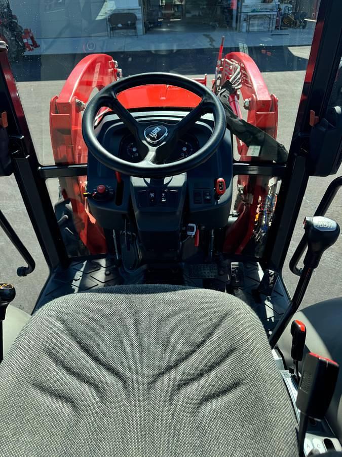 Used 2023 Kioti CK3520SEHST tractor