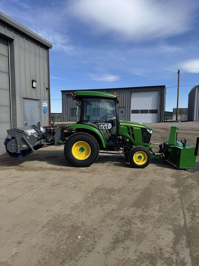 Used 2023 John Deere 3039R