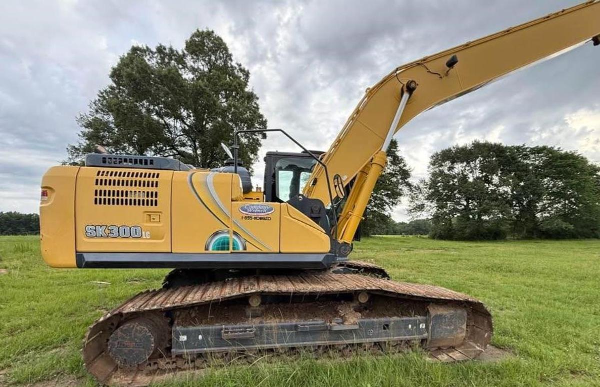 Used 2022 Kobelco Sk300