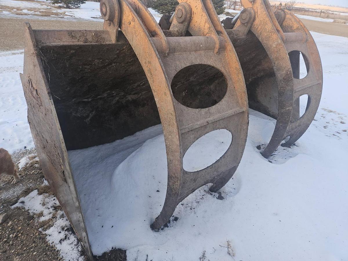 Used Case IH Industrial 3.5 Yard Grapple Bucket