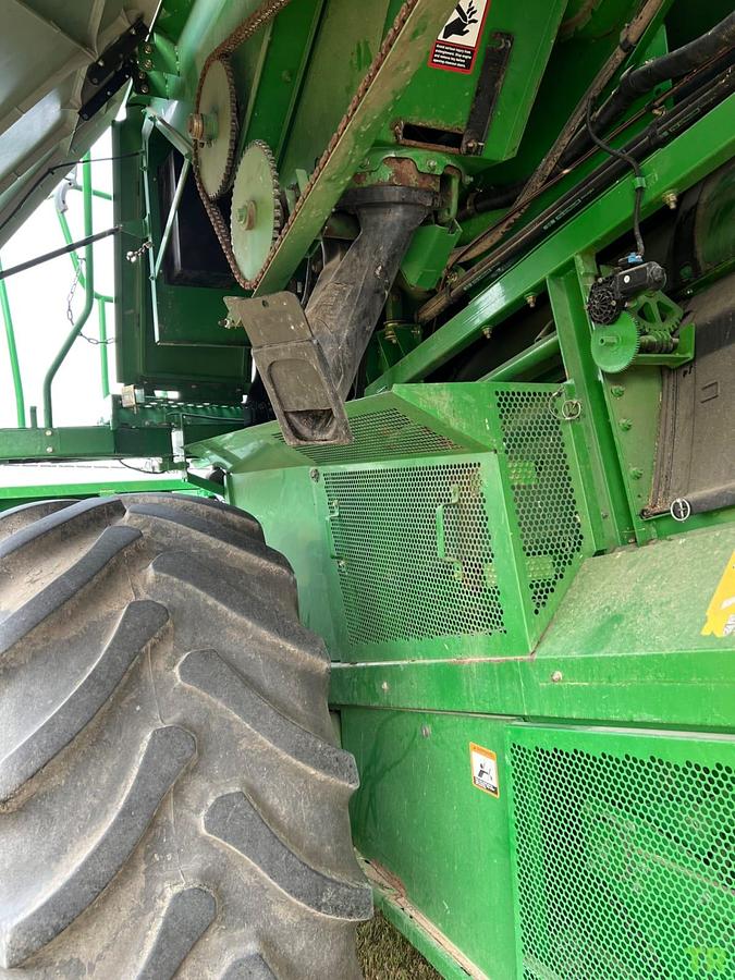 Used 2005 John Deere Combine 9660sts