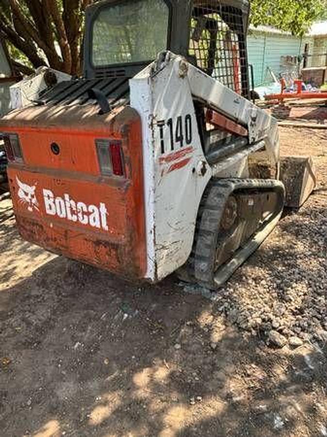 Used 2006 BOBCAT Skid Steer T140